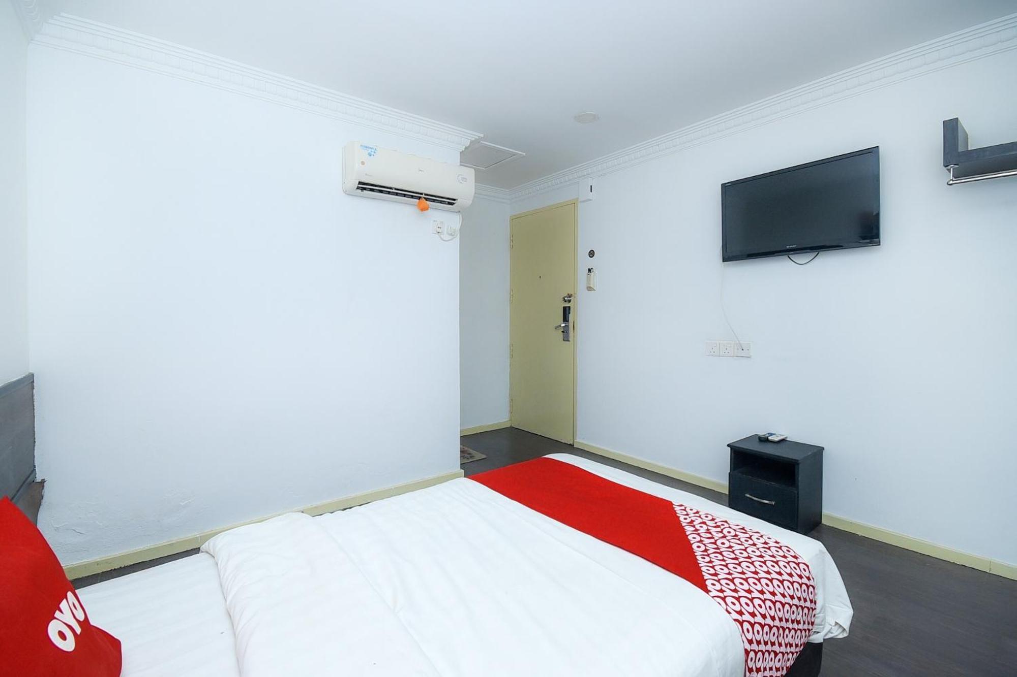 Oyo 90820 River Inn Мири Экстерьер фото