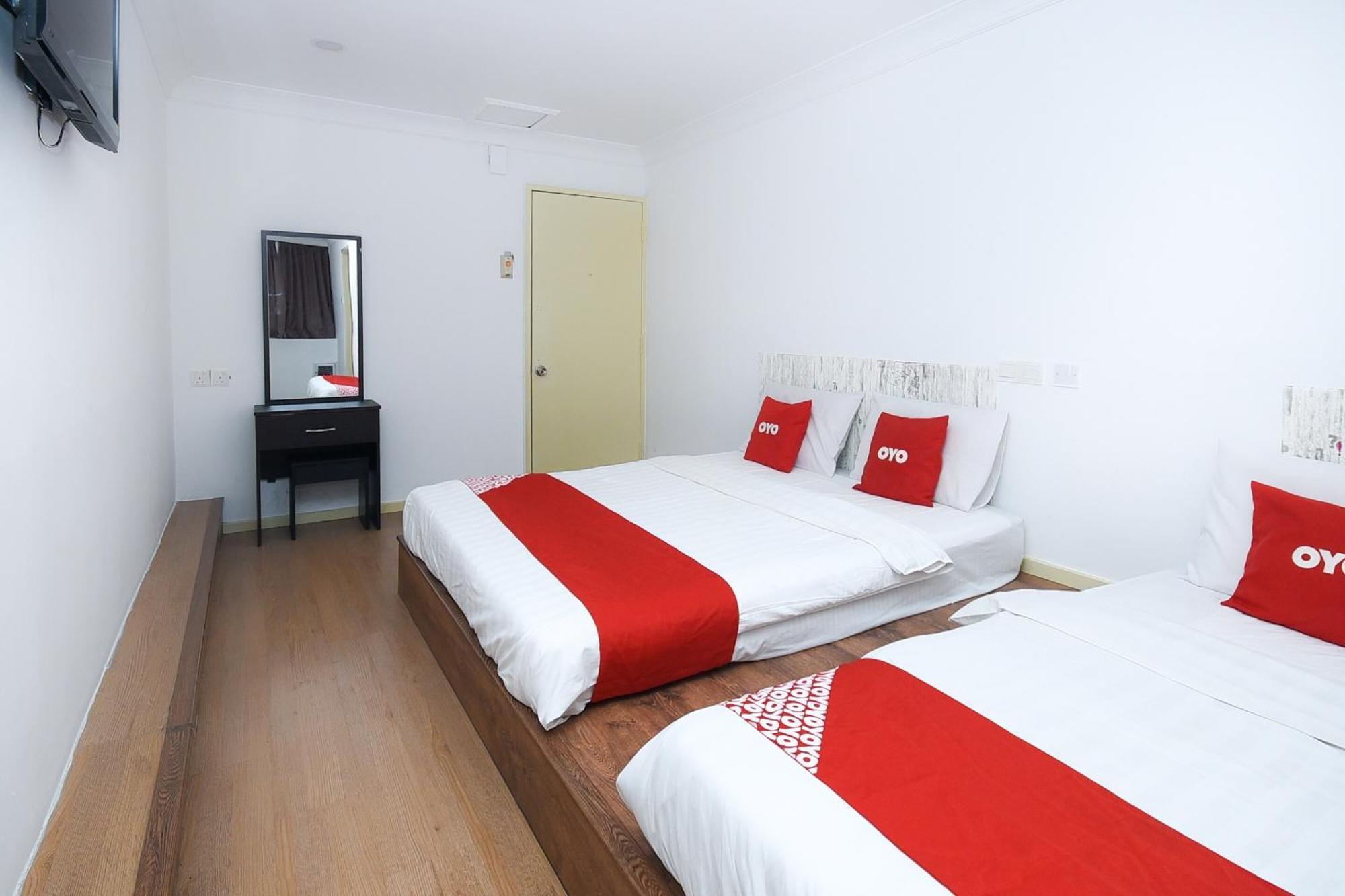 Oyo 90820 River Inn Мири Экстерьер фото