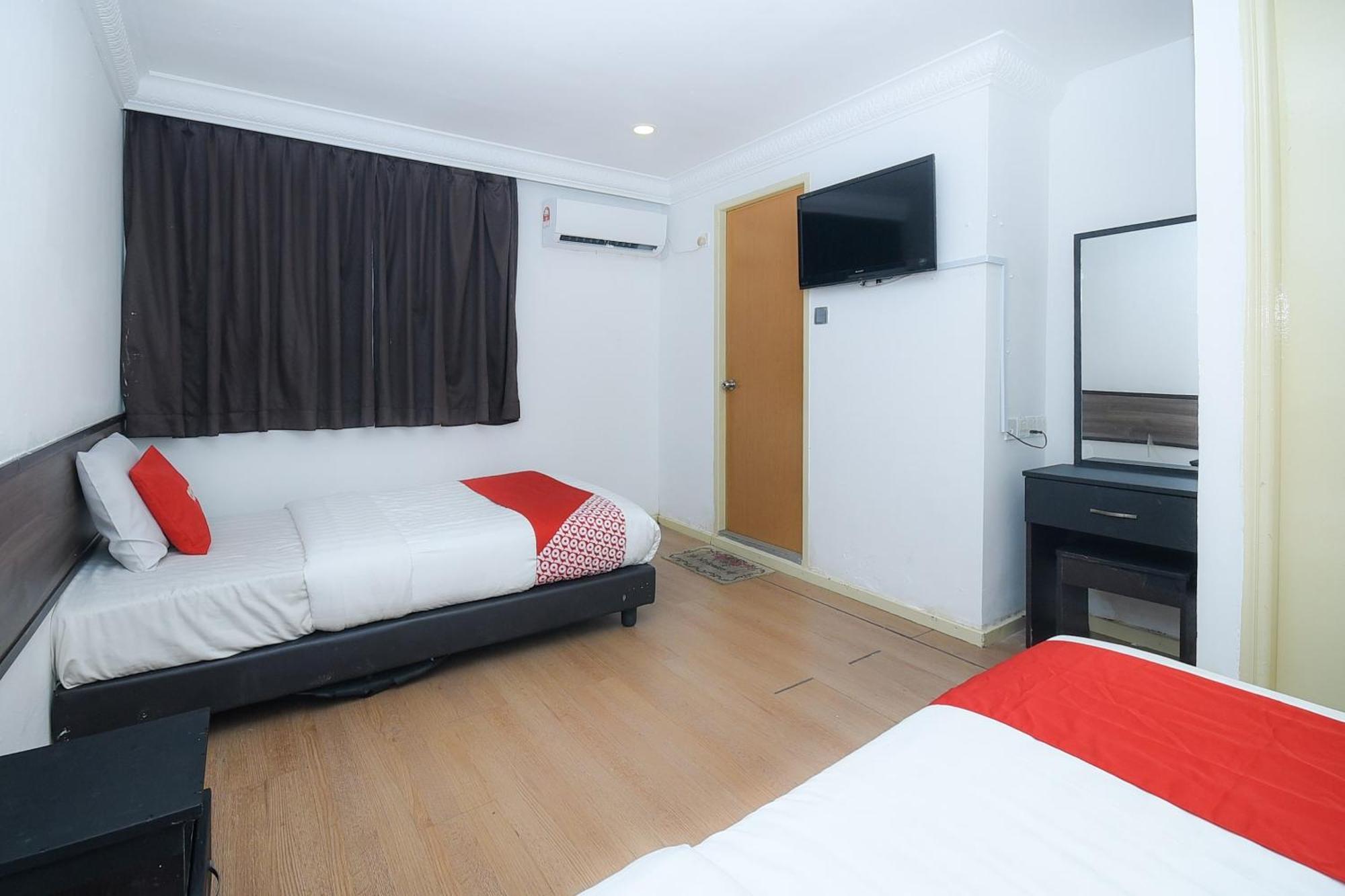 Oyo 90820 River Inn Мири Экстерьер фото