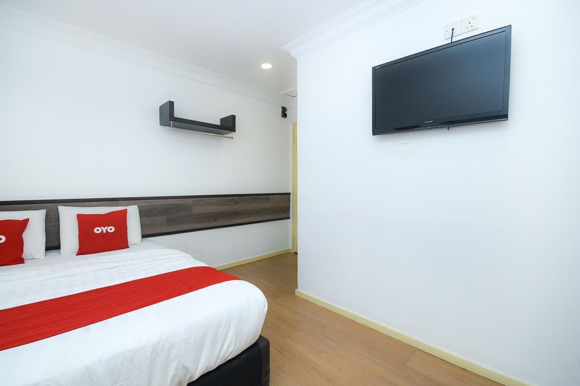 Oyo 90820 River Inn Мири Экстерьер фото