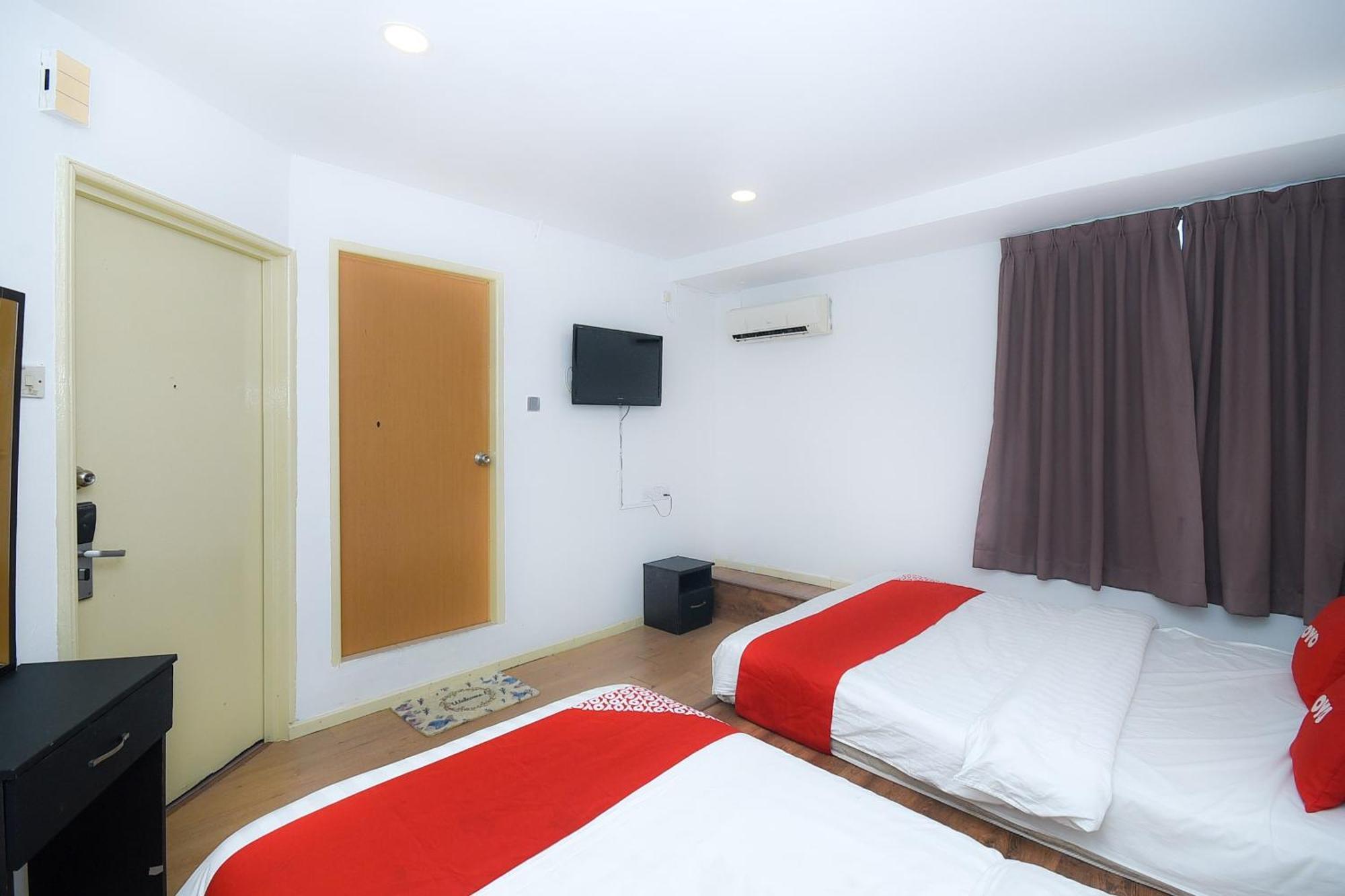 Oyo 90820 River Inn Мири Экстерьер фото