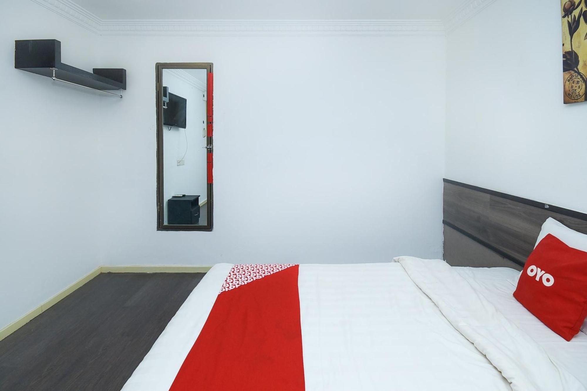 Oyo 90820 River Inn Мири Экстерьер фото
